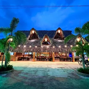 Arca Tayrona Restaurant & Los Naranjos